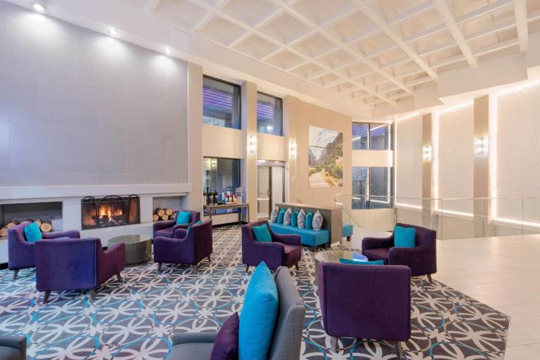 La Quinta Inn & Suites by Wyndham Glenwood Springs — photo 2