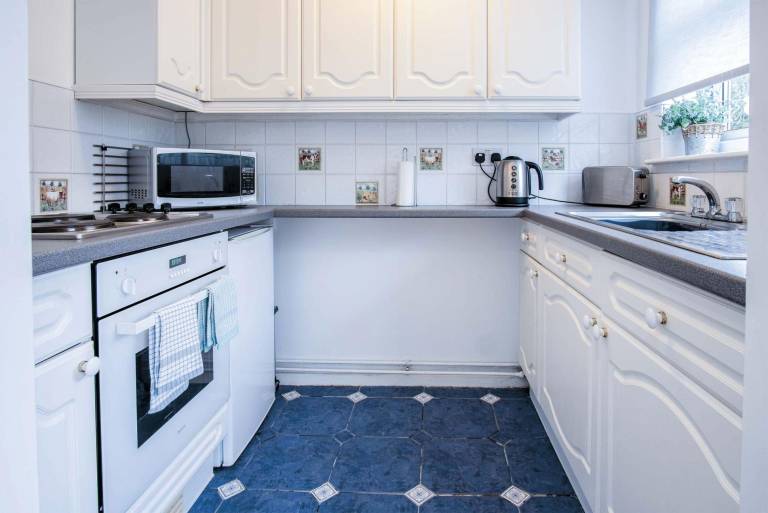 Family-oriented beautiful chalet | Beach view | Pets are welcome — photo 3