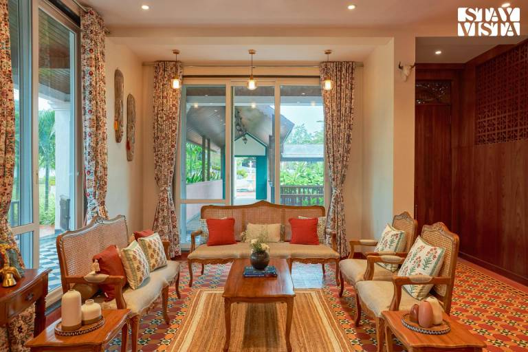 Villa with yard & pool | Suitable for remote work — photo 3