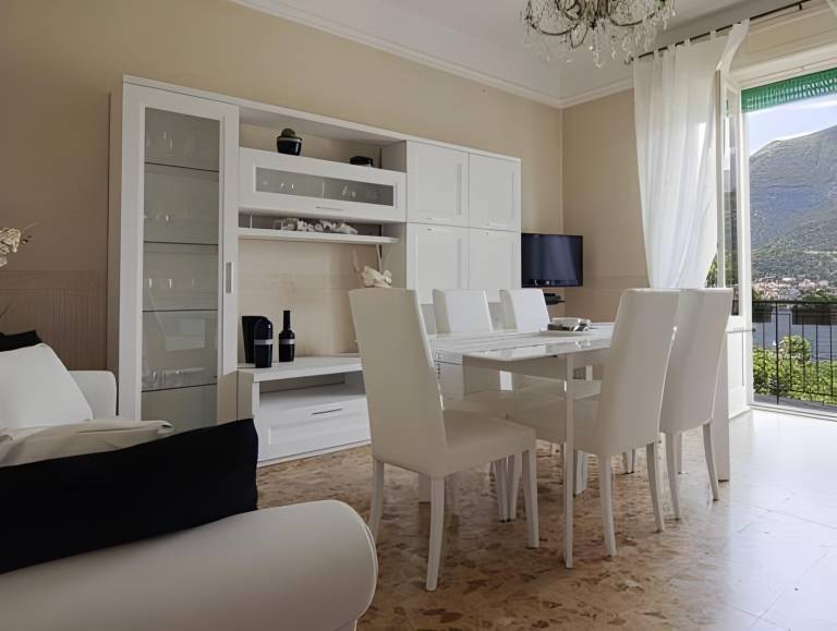 Holiday apartment with 2 rooms for 9 persons — photo 2