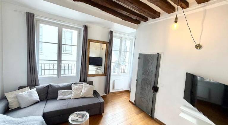 Apartment with 1 room for 4 persons in Paris