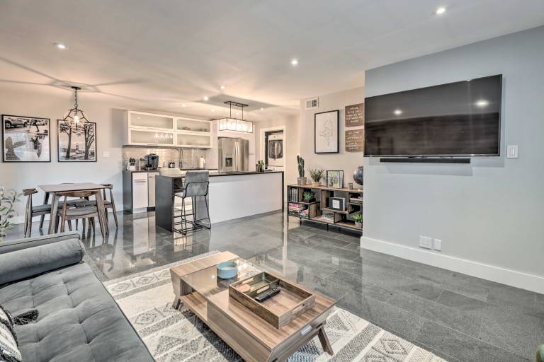 Walk to Fashion Square Snowbird Condo w Pool