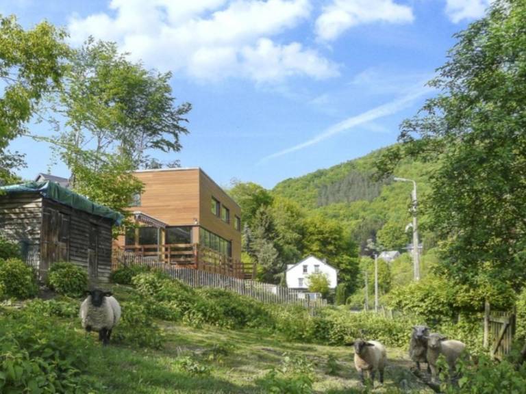 Pretty house with sauna & spa near the river — photo 4