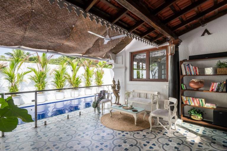 Villa with garden, patio & private pool | Perfect for remote work — photo 4