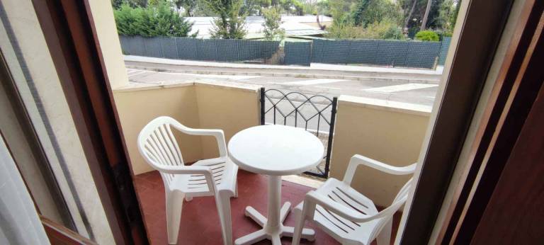 Apartment with garden — photo 3