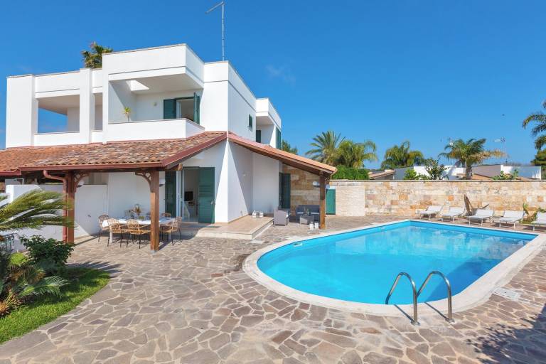 Villa  Torre Dell'Orso