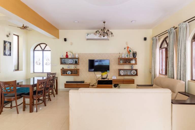 Villa with garden, grill & pool — photo 5