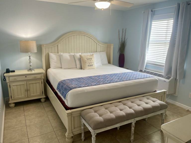 Condo with 1 room for 6 persons — photo 4