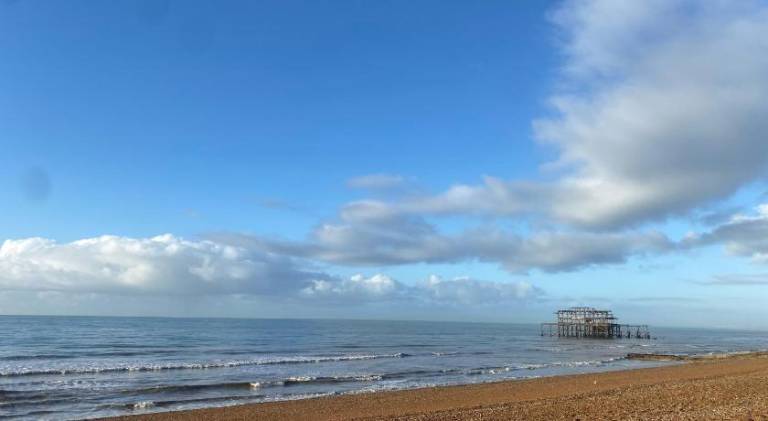 Nice apartment | Next to Brighton Palace Pier | Close to the beach | Pets are welcome — photo 2