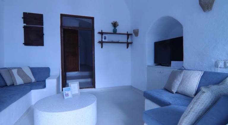 Dionysos Cave Villa with Plunge Pool Near Wineries — photo 2
