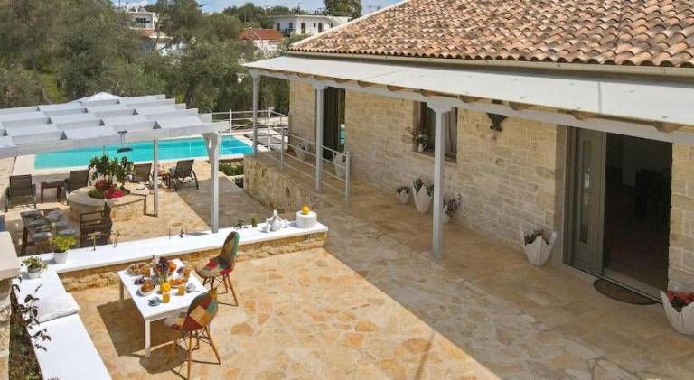 Villa with pool | Pets allowed in Paxos