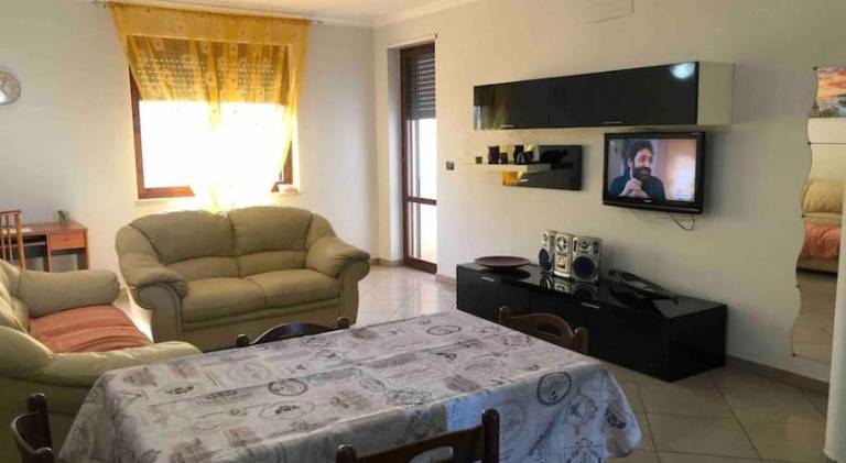 Holiday apartment with 3 rooms for 6 persons — photo 2