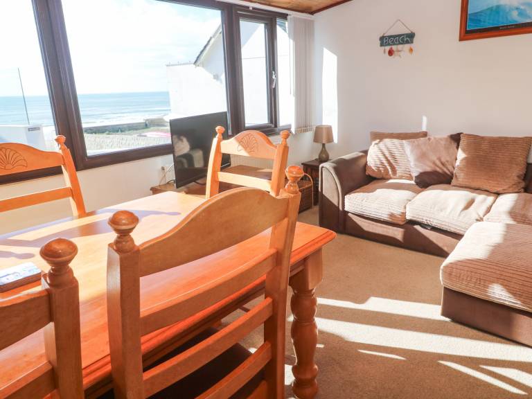 Fully equipped lovely cottage with garden | Beach view | Beach nearby | Pet-friendly — photo 3