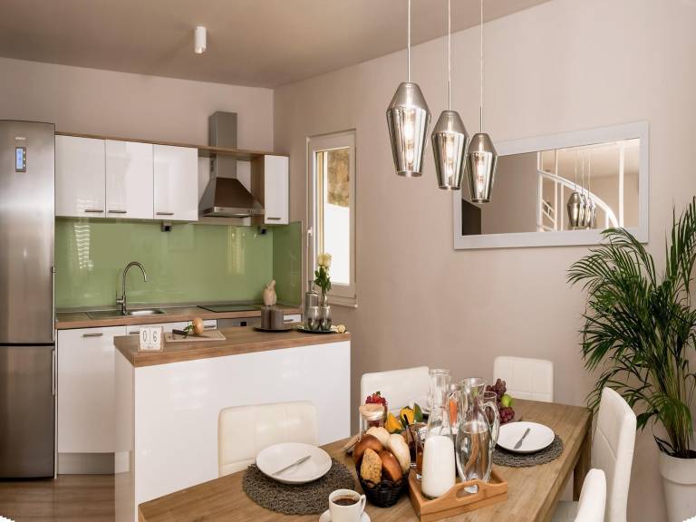 Villa with patio & pool — photo 4