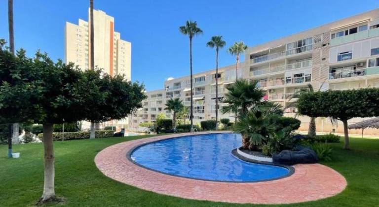 Apartment with pool — photo 3