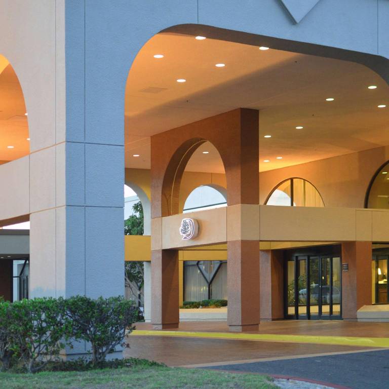 DoubleTree by Hilton Newark - Fremont in Newark, CA