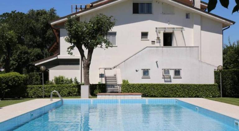Rental apartment with pool — photo 5