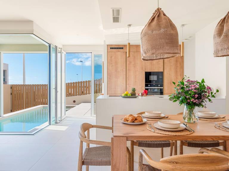 Villa with garden, terrace & private pool | Sea view — photo 2
