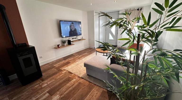 Villa with patio in Vichy