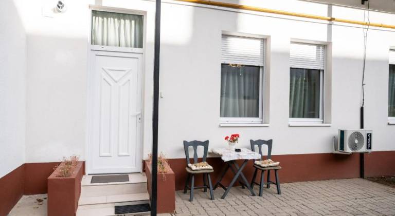 Fully equipped rental apartment with BBQ, garden & terrace | Good for workation | Dogs allowed — photo 5