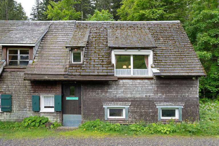 Rental apartment with fast internet, sauna & yard | Garden view — photo 2