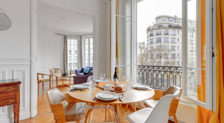 Fully equipped rental apartment | Next to Eiffel Tower | Pets are welcome — photo 3