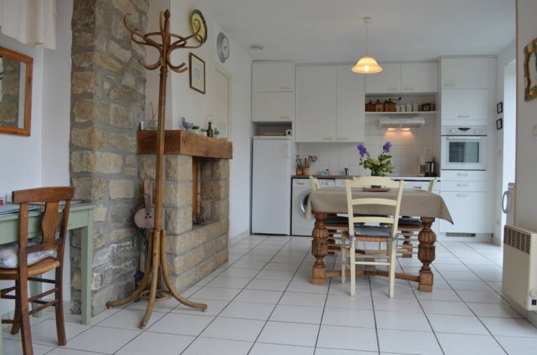 Gite with patio, barbecue & garden — photo 4