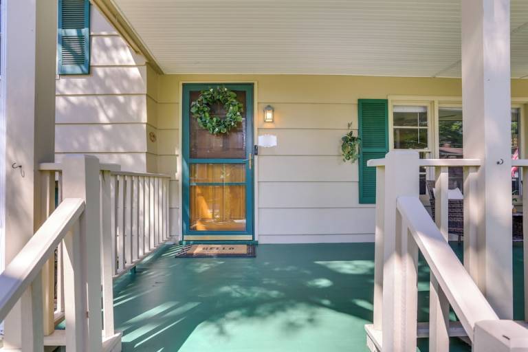 Cottage Highland Falls