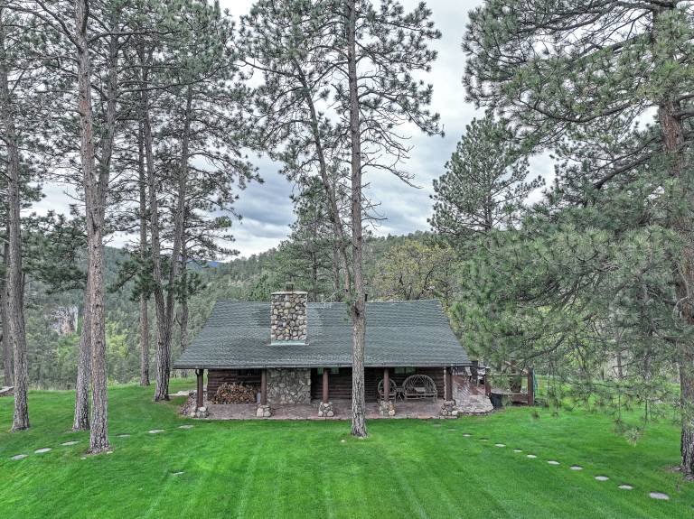 Cabin Colonial Pine Hills