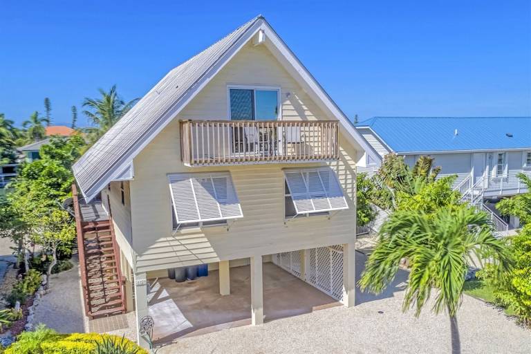 Kon Tiki Private Waterfront Pool Home, 30' Dock — photo 5