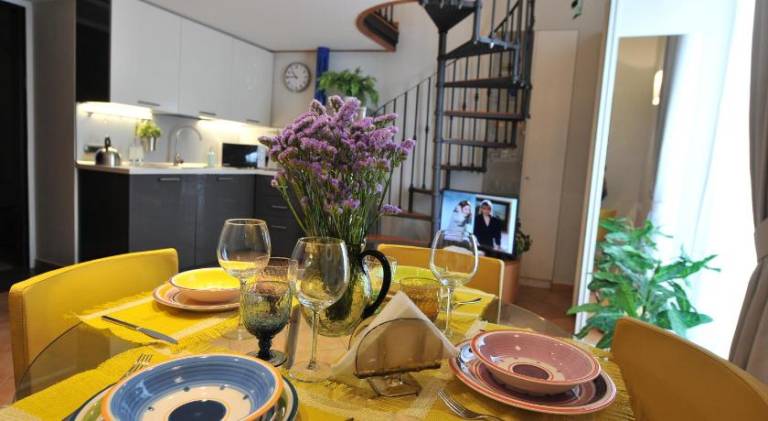 Rental apartment with yard, terrace & barbeque — photo 4