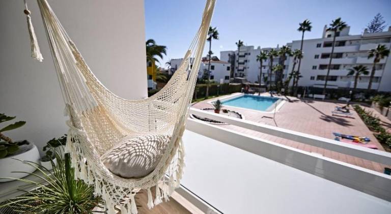 Holiday apartment with terrace, private pool & garden in San Bartolomé de Tirajana