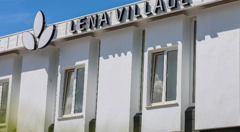 Hotel Lena Village