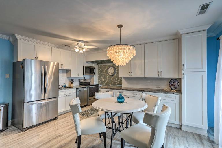 Breezy Murrells Inlet Condo w/ Deck: Walk to Beach — photo 2