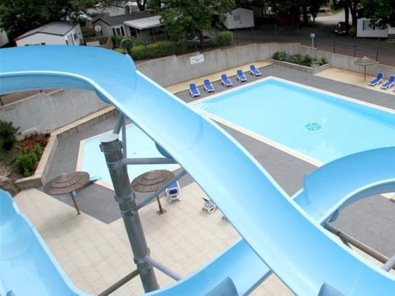 Children-friendly mobile home with terrace & heated pool | Pet-friendly — photo 3