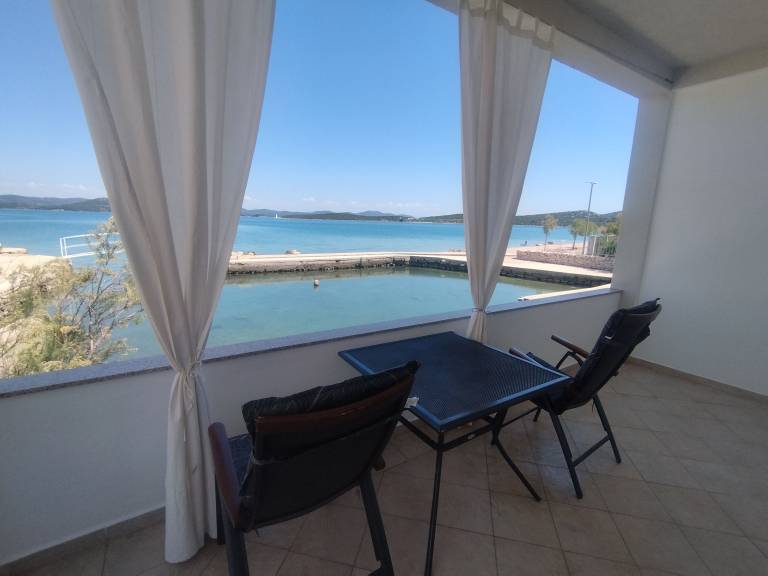 Ferienwohnung in Betina für max. 2 Personen Ferienwohnung in Betina für max. 2 Personen