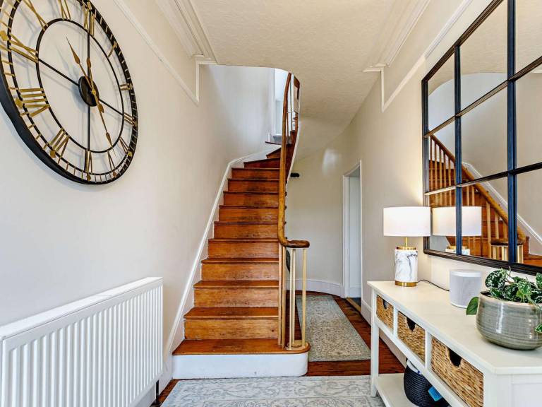 Holiday apartment with patio & garden | Pet-friendly — photo 2