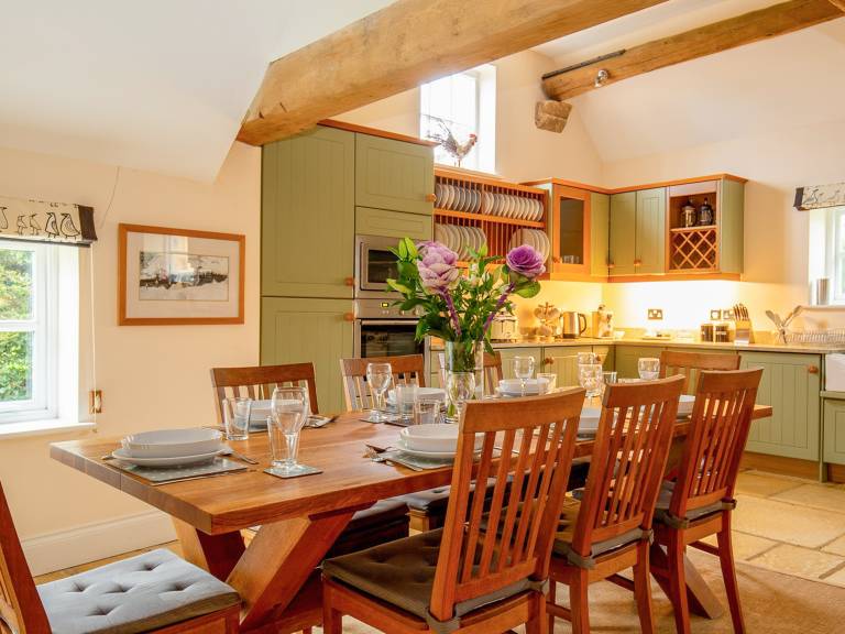 Family-friendly pleasant cottage with barbeque & yard | Pets allowed — photo 5