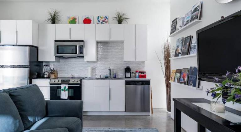 Beautiful apartment with terrace & yard | Dogs allowed in Dallas, TX
