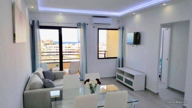 Holiday apartment with terrace & pool in Adeje