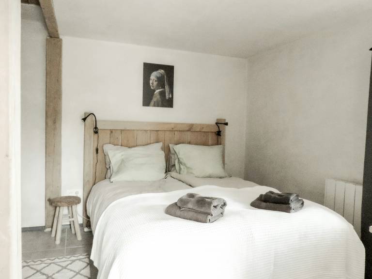 Fully equipped vacation home with barbecue, yard & patio | Pet-friendly — photo 4