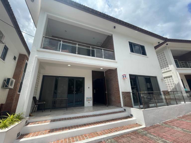 House with 4 rooms for 4 persons in Angeles City