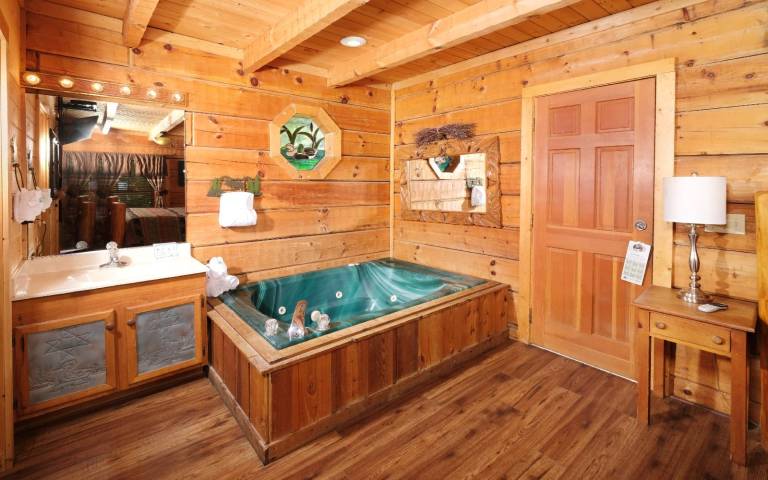Relax Year-Round in Your Private Screened-In Hot Tub Retreat - A Secret Romance — photo 2