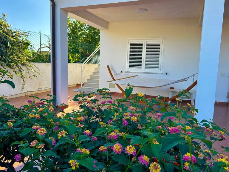 Villa with grill, garden & terrace | Garden view — photo 3