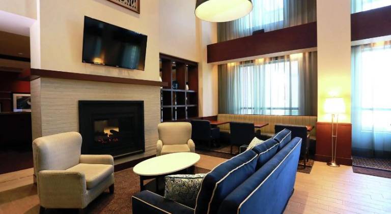 Hampton Inn & Suites by Hilton Laval — photo 2