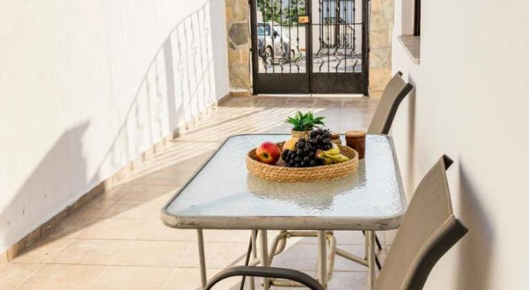 Fully equipped apartment with patio | Pets allowed — photo 5