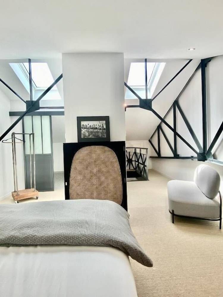 Accommodation Orange