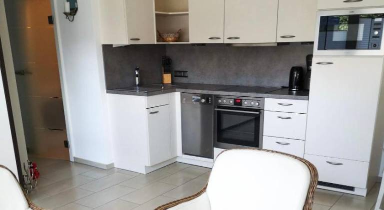 Rental apartment with pool — photo 3