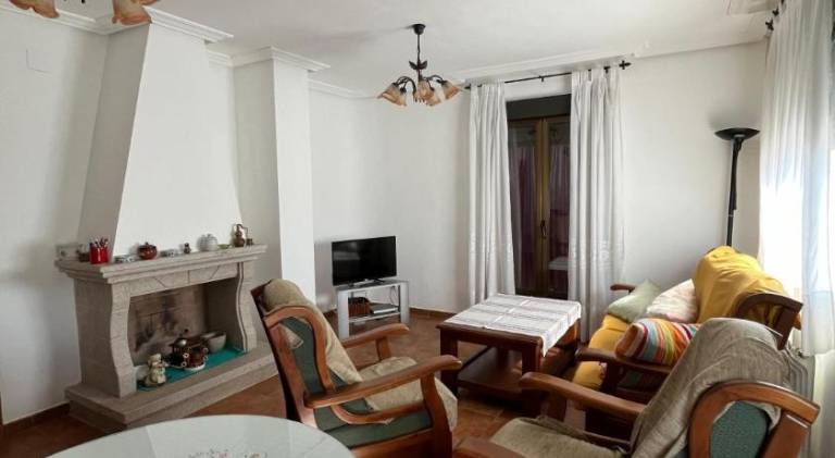 Rental apartment with terrace — photo 2