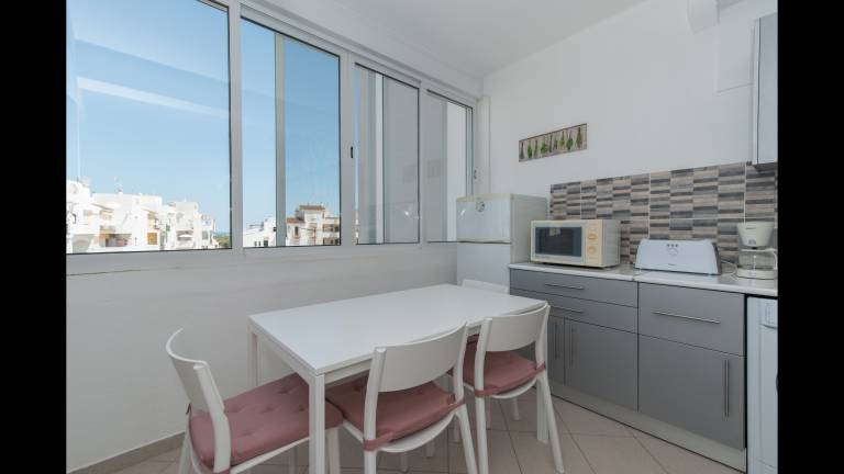 Family-oriented pleasant rental apartment with pool | Pets allowed — photo 4